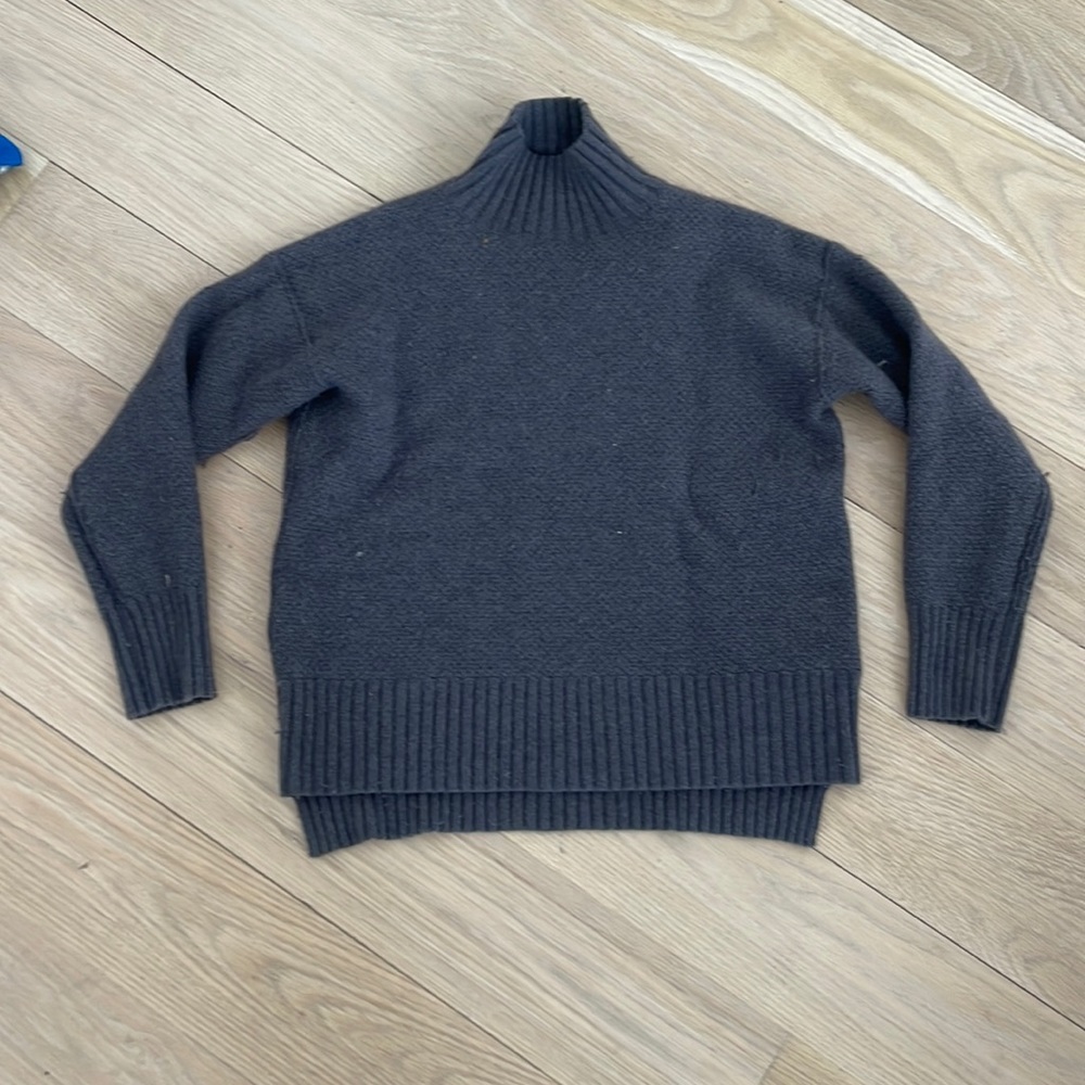 Everlane stroop waffle recycled cashmere sweater grey s